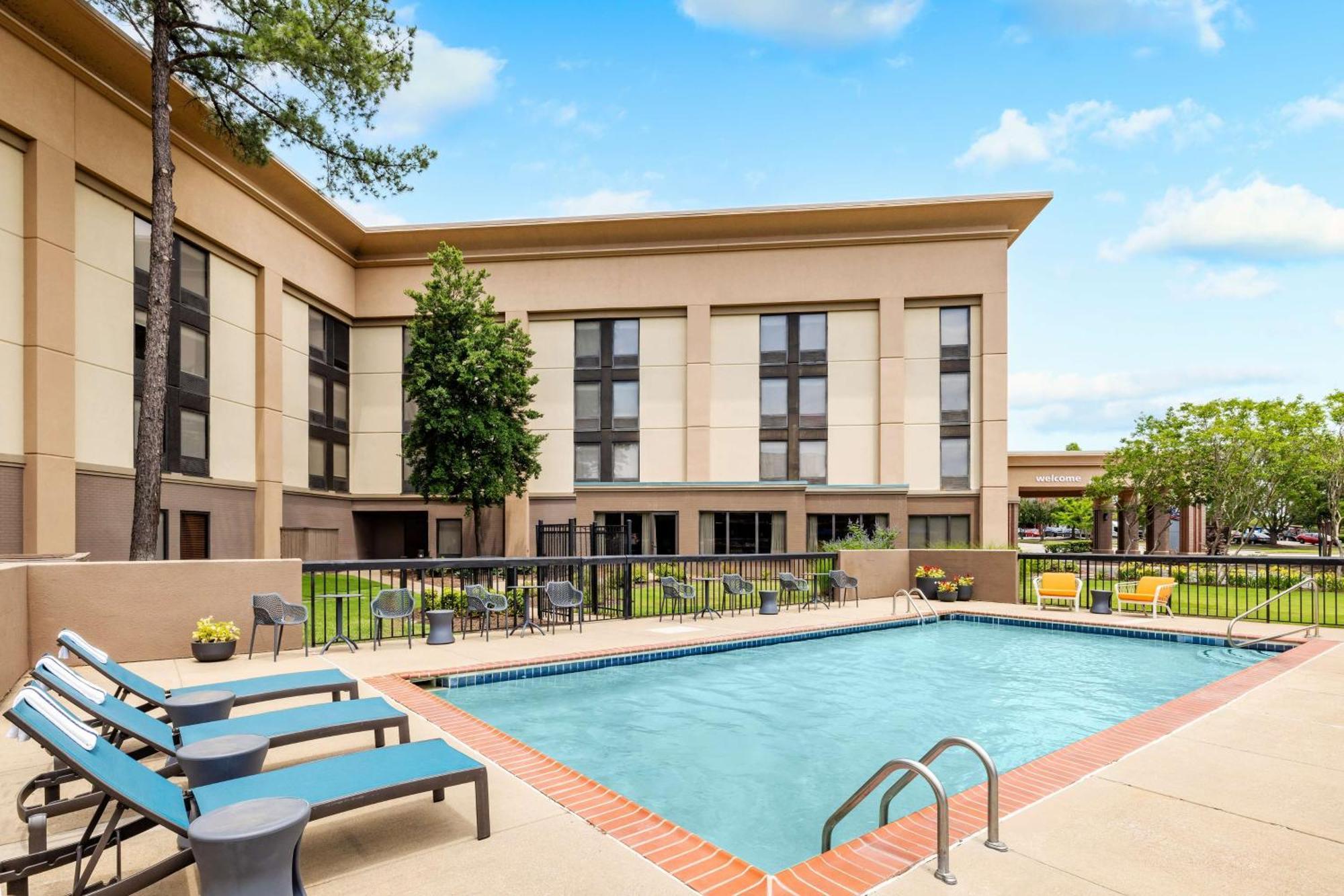 Hampton Inn Memphis-Walnut Grove/Baptist East Exterior foto